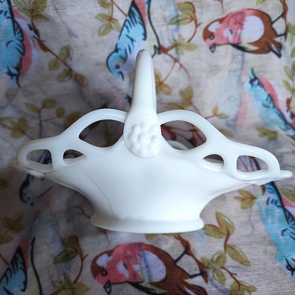 Fenton? Vintage Lattice Low Shallow Small Handled Easter Basket White Milk Glass - Picture 3 of 9